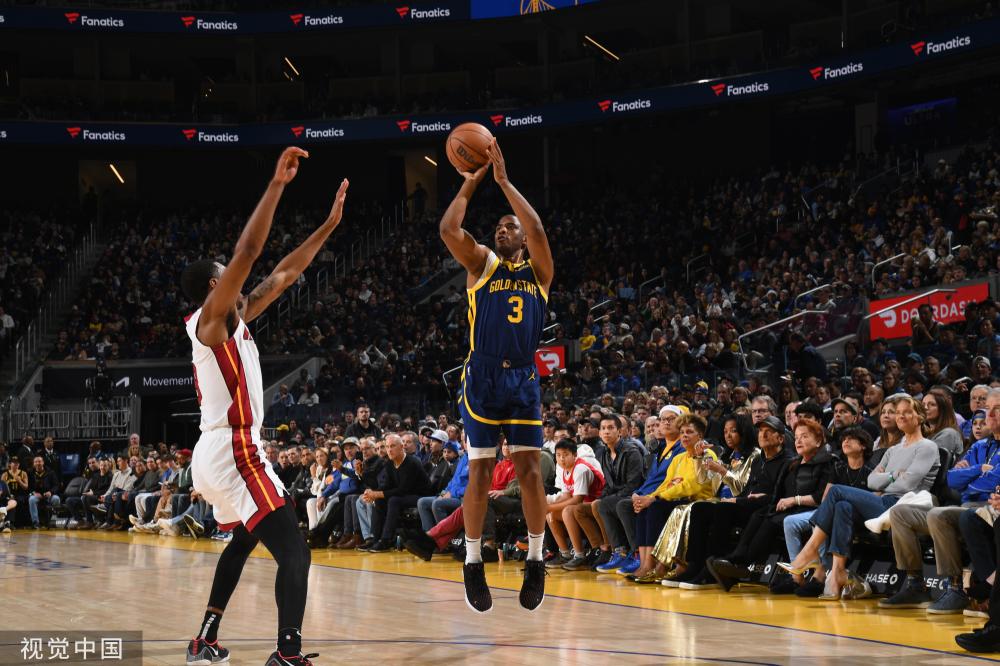 年轻球员为 年轻球员为